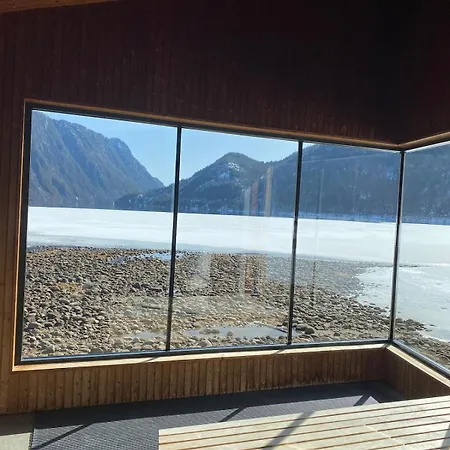 A Little Piece Of Norway - Spectacular View, Outdoor Recreation And Beautiful Nature Nyaraló Strond
